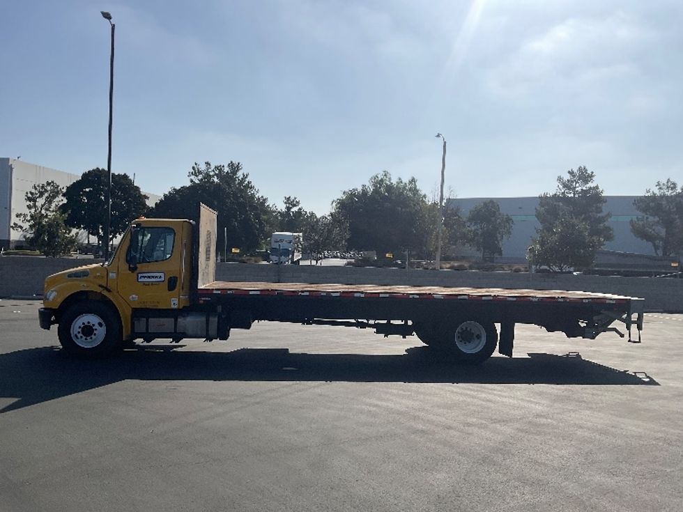 Flatbed Truck-Light and Medium Duty Trucks-Freightliner-2020-M2-Fontana-CA-137,149\n\t\tmiles-$ 55,500 - Image 4