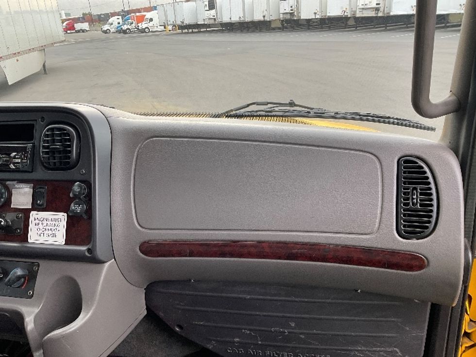 Flatbed Truck-Light and Medium Duty Trucks-Freightliner-2020-M2-Fontana-CA-144,999\n\t\tmiles-$ 53,000 - Image 21