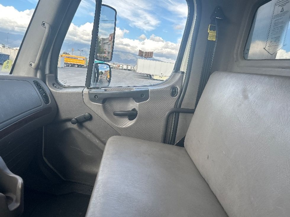 Flatbed Truck-Light and Medium Duty Trucks-Freightliner-2020-M2-Fontana-CA-168,208\n\t\tmiles-$ 55,750 - Image 19