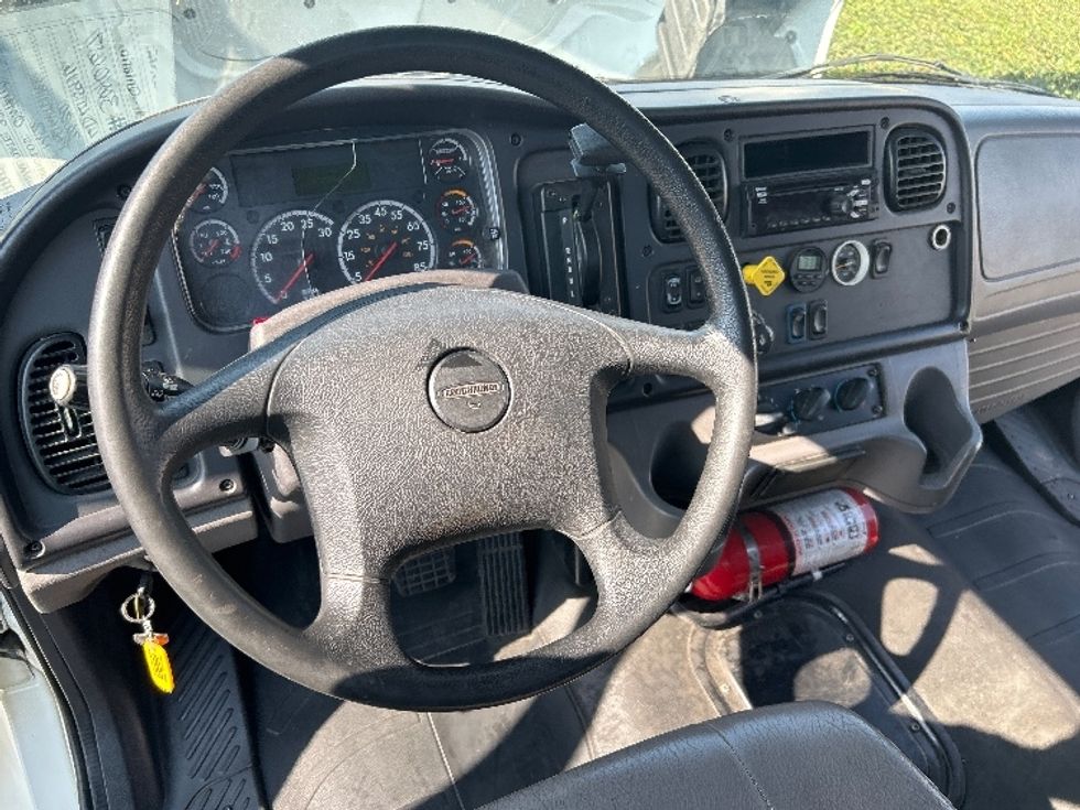 Flatbed Truck-Light and Medium Duty Trucks-Freightliner-2020-M2-Fontana-CA-179,340\n\t\tmiles-$ 47,250 - Image 17