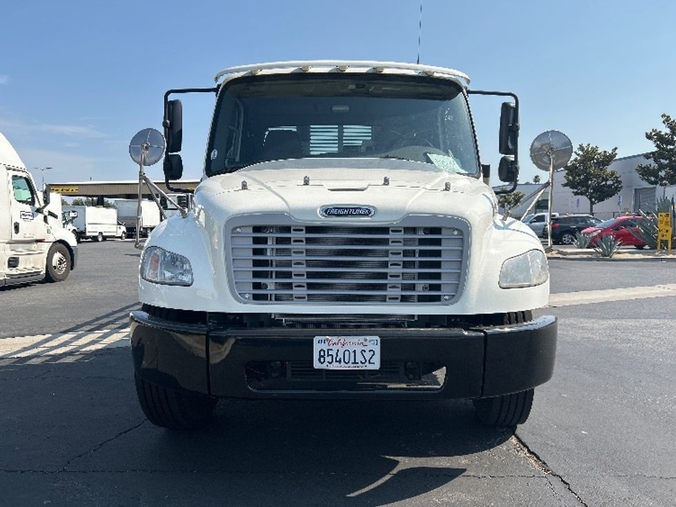 Flatbed Truck-Light and Medium Duty Trucks-Freightliner-2020-M2-Fontana-CA-179,340\n\t\tmiles-$ 47,250 - Image 2