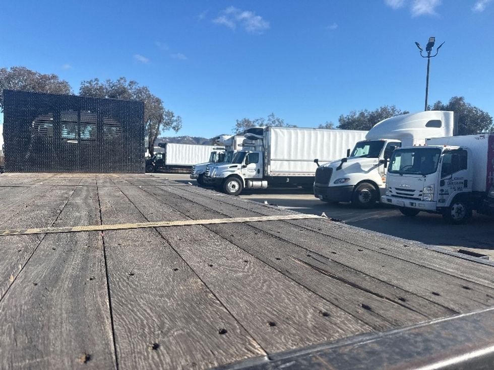 Flatbed Truck-Light and Medium Duty Trucks-Freightliner-2020-M2-Fontana-CA-55,476\n\t\tmiles-$ 65,500 - Image 12