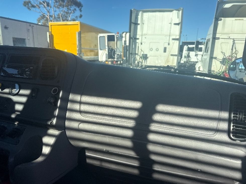 Flatbed Truck-Light and Medium Duty Trucks-Freightliner-2020-M2-Fontana-CA-55,476\n\t\tmiles-$ 65,500 - Image 21