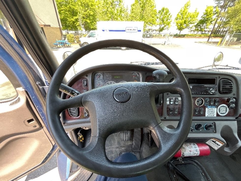 Flatbed Truck-Light and Medium Duty Trucks-Freightliner-2020-M2-Forest Park-GA-309,922\n\t\tmiles-$ 25,250 - Image 17