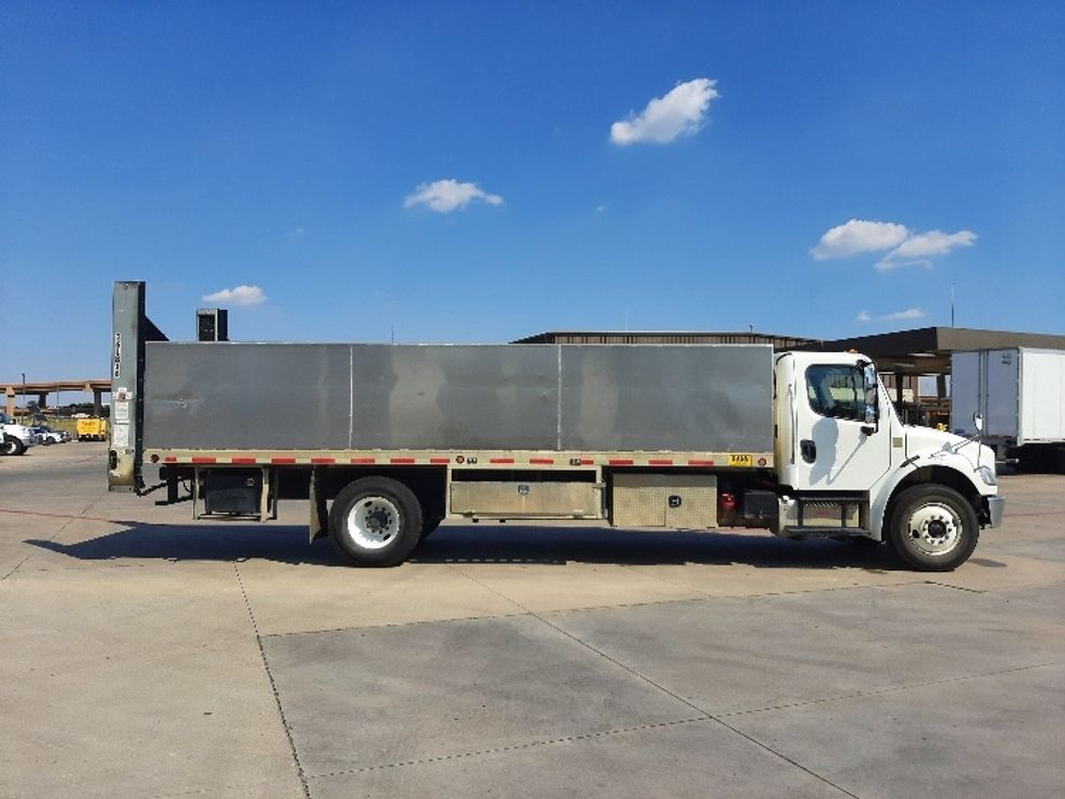 Flatbed Truck-Light and Medium Duty Trucks-Freightliner-2020-M2-Fort Worth-TX-147,749\n\t\tmiles-$ 56,750 - Image 15