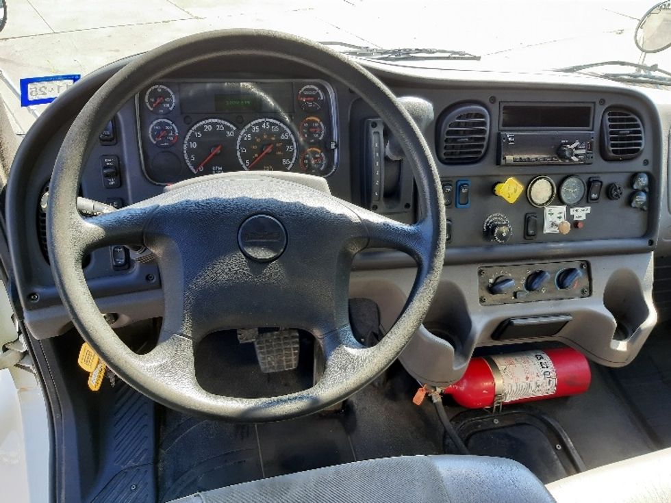 Flatbed Truck-Light and Medium Duty Trucks-Freightliner-2020-M2-Fort Worth-TX-147,749\n\t\tmiles-$ 56,750 - Image 18