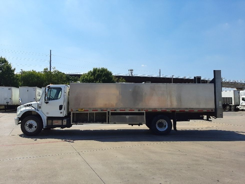 Flatbed Truck-Light and Medium Duty Trucks-Freightliner-2020-M2-Fort Worth-TX-147,749\n\t\tmiles-$ 56,750 - Image 4