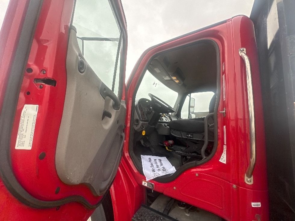 Flatbed Truck-Light and Medium Duty Trucks-Freightliner-2020-M2-Fort Worth-TX-294,780\n\t\tmiles-$ 50,500 - Image 11