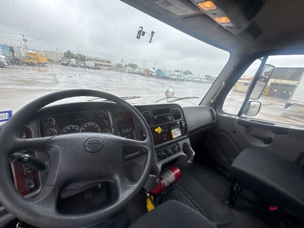 Flatbed Truck-Light and Medium Duty Trucks-Freightliner-2020-M2-Fort Worth-TX-294,780\n\t\tmiles-$ 50,500 - Image 12