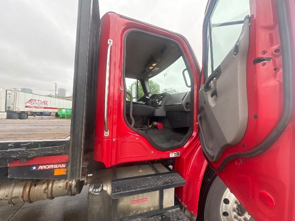 Flatbed Truck-Light and Medium Duty Trucks-Freightliner-2020-M2-Fort Worth-TX-294,780\n\t\tmiles-$ 50,500 - Image 15