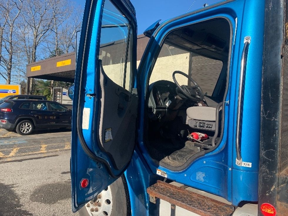 Flatbed Truck-Light and Medium Duty Trucks-Freightliner-2020-M2-Franklin-MA-247,733\n\t\tmiles-$ 34,750 - Image 12