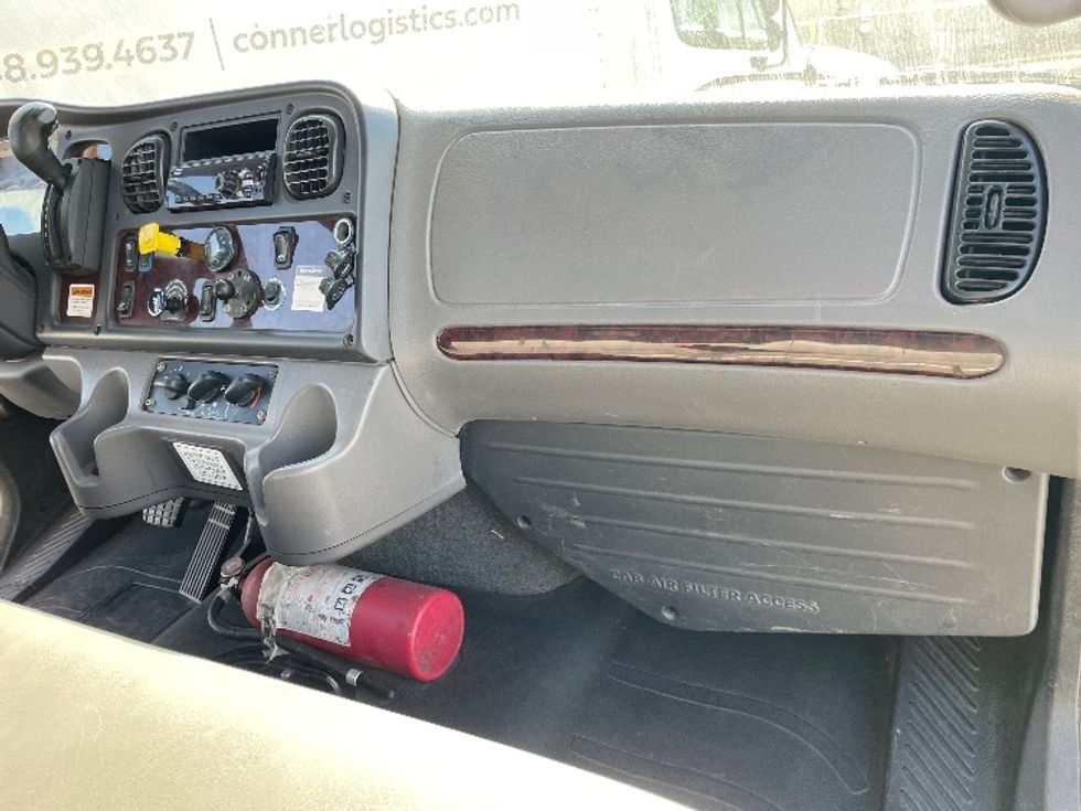 Flatbed Truck-Light and Medium Duty Trucks-Freightliner-2020-M2-Fresno-CA-100,254\n\t\tmiles-$ 69,000 - Image 18