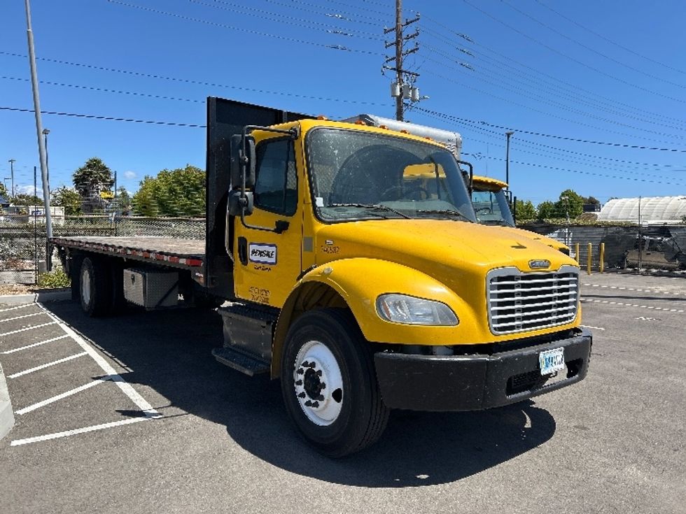 Flatbed Truck-Light and Medium Duty Trucks-Freightliner-2020-M2-Fresno-CA-105,402\n\t\tmiles-$ 52,250 - Image 1
