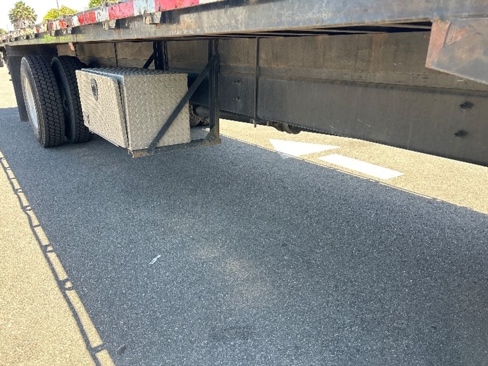 Flatbed Truck-Light and Medium Duty Trucks-Freightliner-2020-M2-Fresno-CA-105,402\n\t\tmiles-$ 52,250 - Image 11