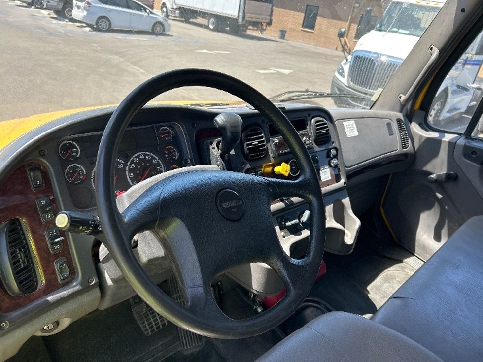 Flatbed Truck-Light and Medium Duty Trucks-Freightliner-2020-M2-Fresno-CA-105,402\n\t\tmiles-$ 52,250 - Image 14