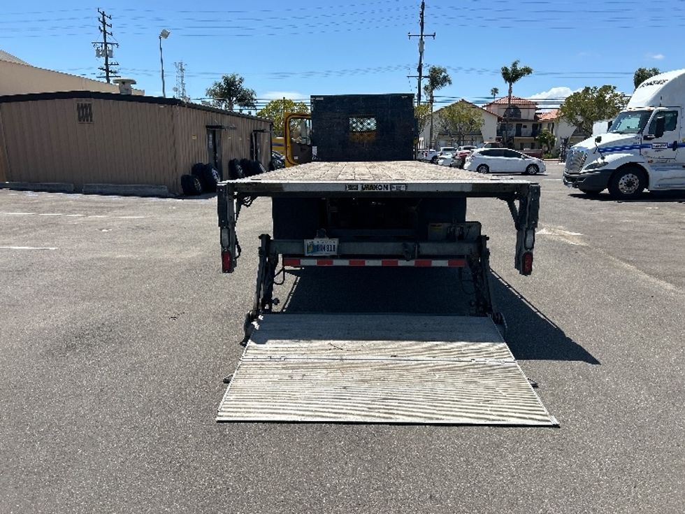 Flatbed Truck-Light and Medium Duty Trucks-Freightliner-2020-M2-Fresno-CA-105,402\n\t\tmiles-$ 52,250 - Image 8