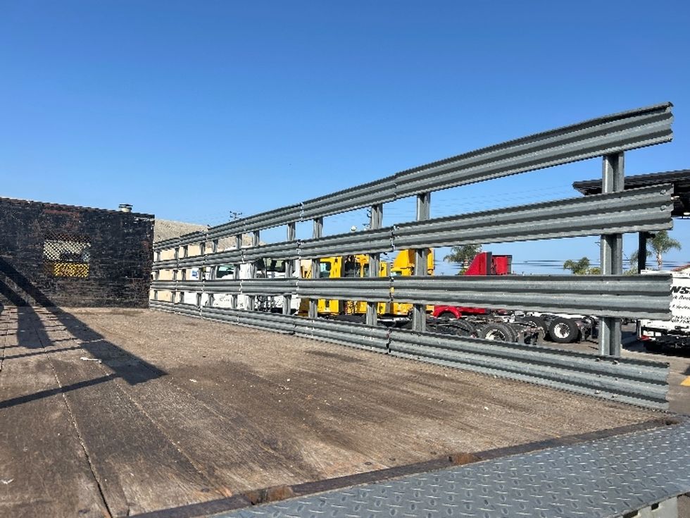 Flatbed Truck-Light and Medium Duty Trucks-Freightliner-2020-M2-Fresno-CA-106,548\n\t\tmiles-$ 58,500 - Image 12