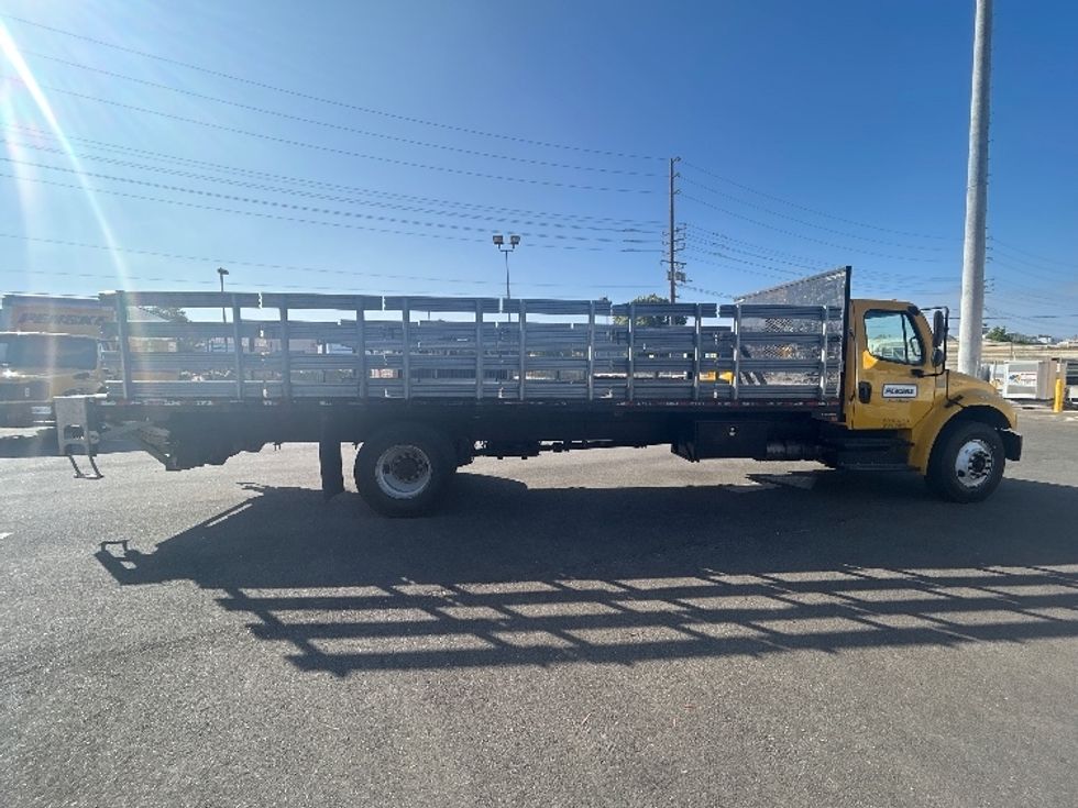 Flatbed Truck-Light and Medium Duty Trucks-Freightliner-2020-M2-Fresno-CA-106,548\n\t\tmiles-$ 58,500 - Image 15
