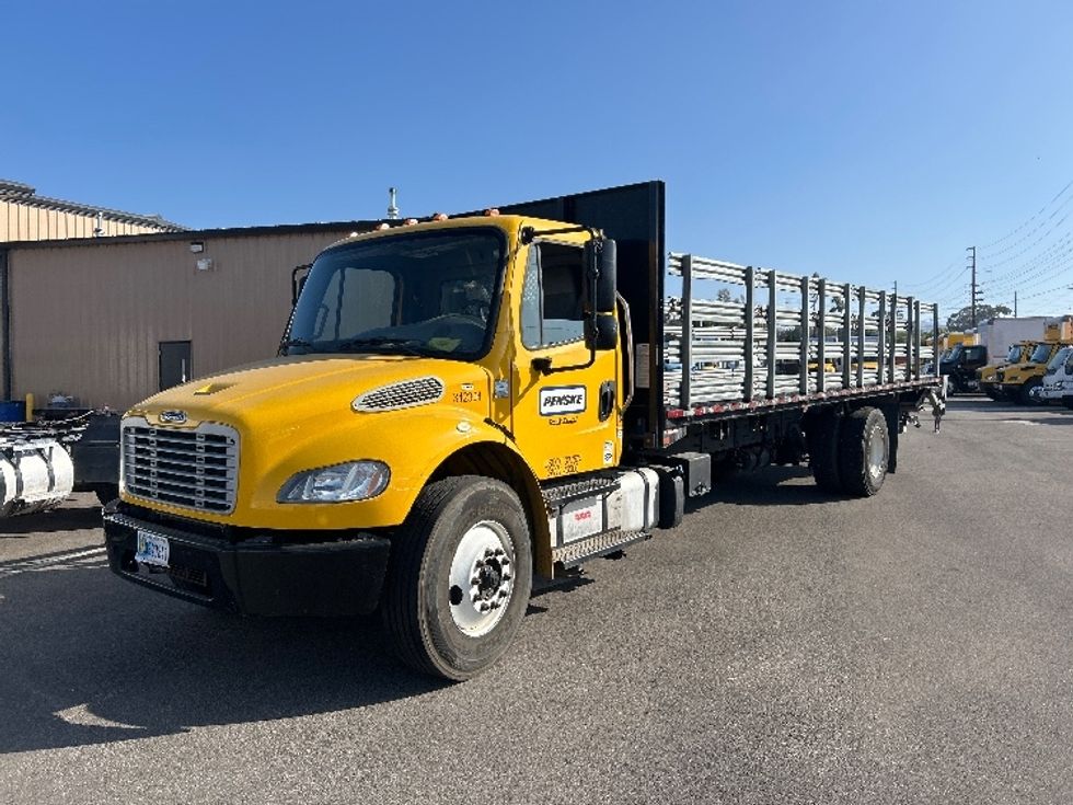 Flatbed Truck-Light and Medium Duty Trucks-Freightliner-2020-M2-Fresno-CA-106,548\n\t\tmiles-$ 58,500 - Image 3