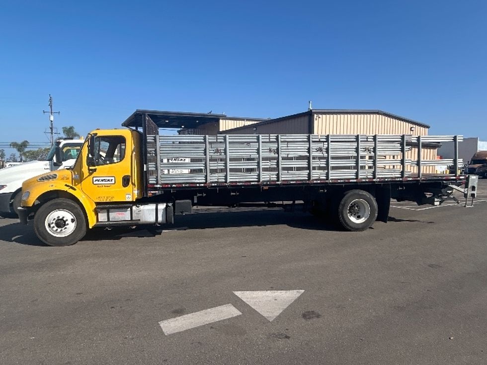 Flatbed Truck-Light and Medium Duty Trucks-Freightliner-2020-M2-Fresno-CA-106,548\n\t\tmiles-$ 58,500 - Image 4