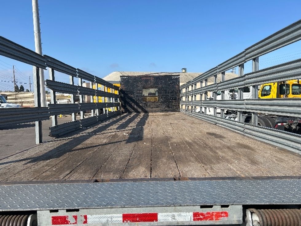 Flatbed Truck-Light and Medium Duty Trucks-Freightliner-2020-M2-Fresno-CA-106,548\n\t\tmiles-$ 58,500 - Image 8