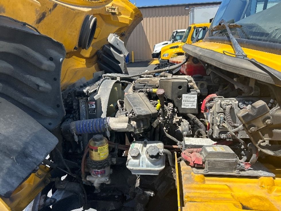 Flatbed Truck-Light and Medium Duty Trucks-Freightliner-2020-M2-Fresno-CA-113,235\n\t\tmiles-$ 57,750 - Image 22
