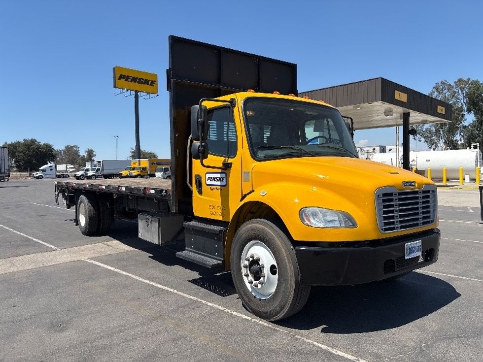 Flatbed Truck-Light and Medium Duty Trucks-Freightliner-2020-M2-Fresno-CA-120,508\n\t\tmiles-$ 57,000 - Image 1