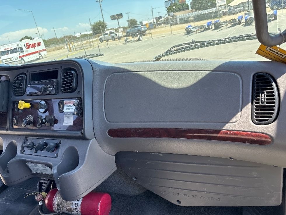 Flatbed Truck-Light and Medium Duty Trucks-Freightliner-2020-M2-Fresno-CA-120,508\n\t\tmiles-$ 57,000 - Image 18