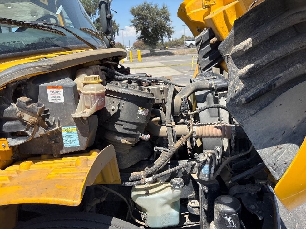 Flatbed Truck-Light and Medium Duty Trucks-Freightliner-2020-M2-Fresno-CA-120,508\n\t\tmiles-$ 57,000 - Image 20