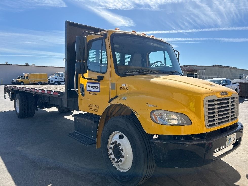 Flatbed Truck-Light and Medium Duty Trucks-Freightliner-2020-M2-Fresno-CA-136,206\n\t\tmiles-$ 47,000 - Image 1