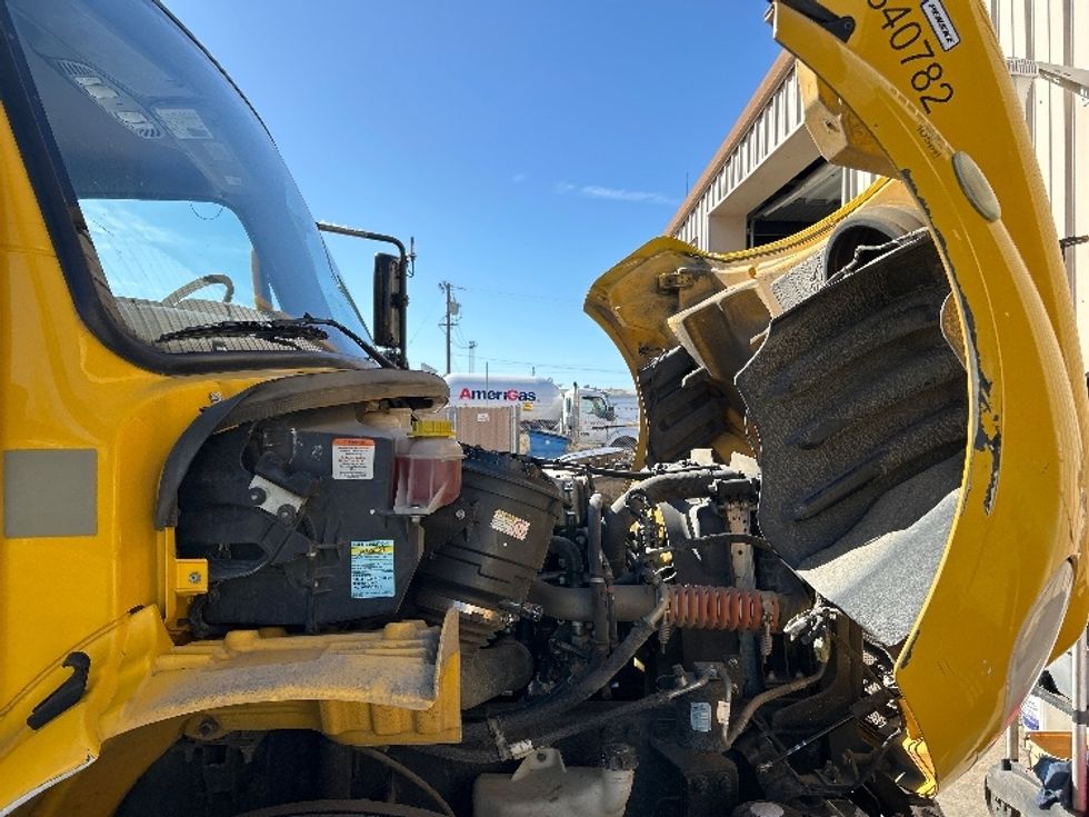 Flatbed Truck-Light and Medium Duty Trucks-Freightliner-2020-M2-Fresno-CA-136,206\n\t\tmiles-$ 47,000 - Image 20