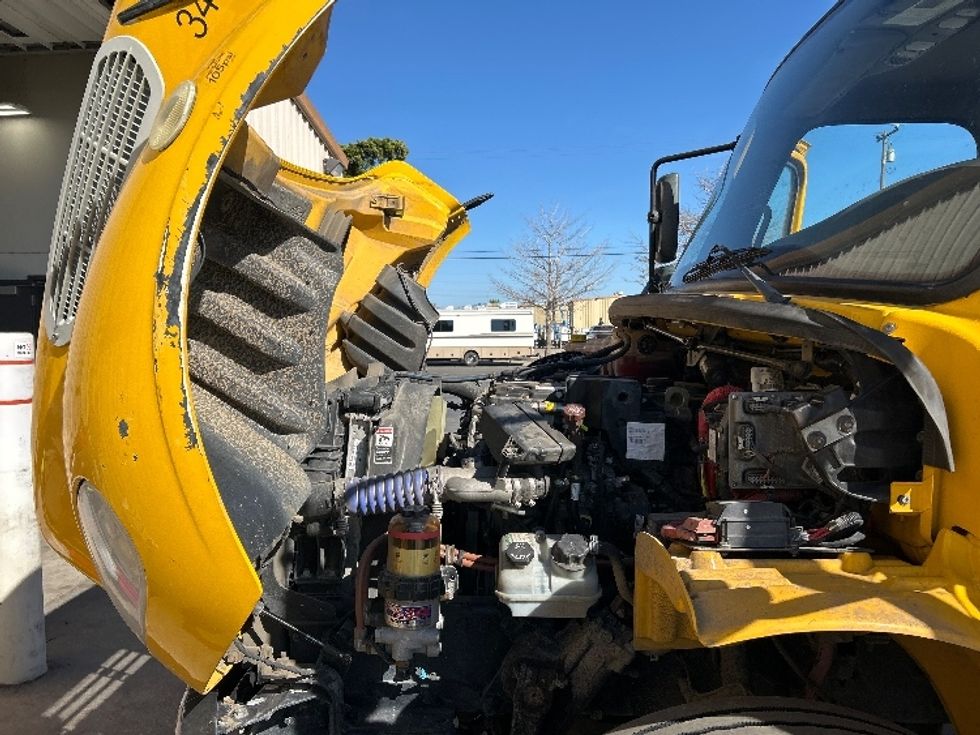 Flatbed Truck-Light and Medium Duty Trucks-Freightliner-2020-M2-Fresno-CA-136,206\n\t\tmiles-$ 47,000 - Image 21