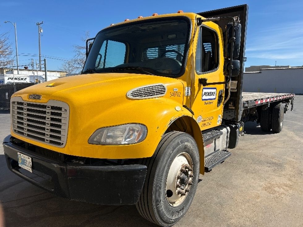 Flatbed Truck-Light and Medium Duty Trucks-Freightliner-2020-M2-Fresno-CA-136,206\n\t\tmiles-$ 47,000 - Image 3