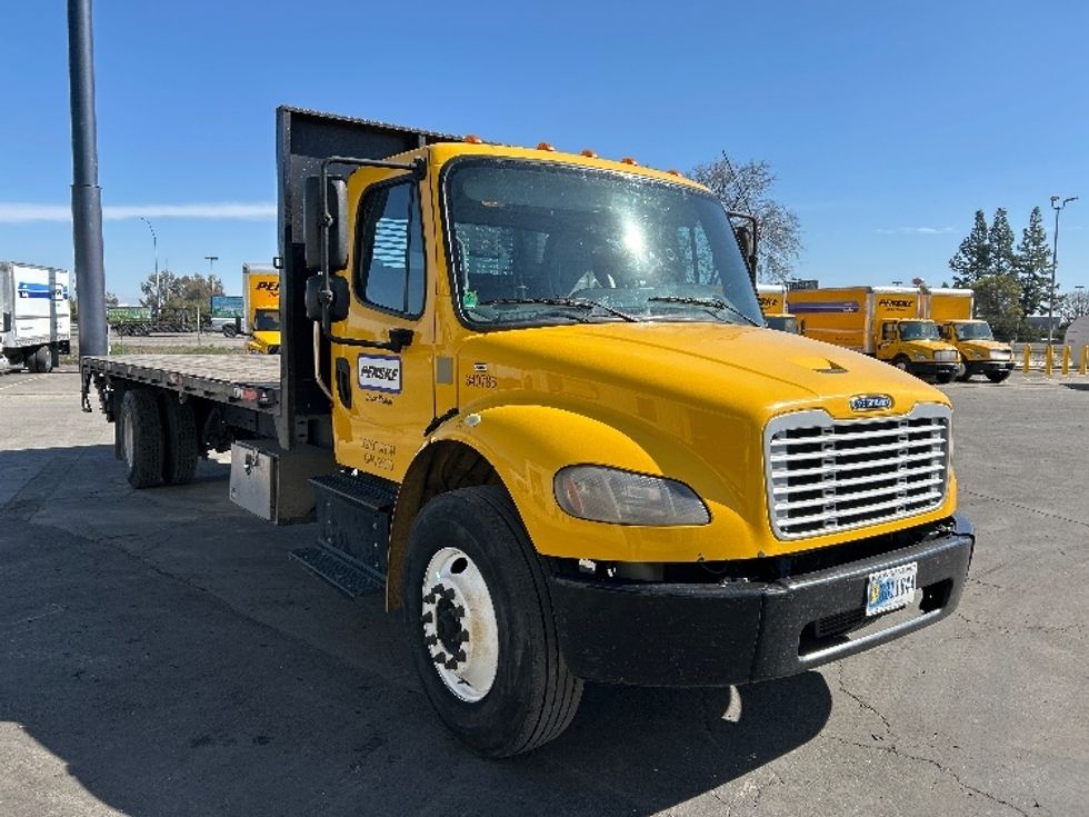 Flatbed Truck-Light and Medium Duty Trucks-Freightliner-2020-M2-Fresno-CA-146,103\n\t\tmiles-$ 45,750 - Image 1