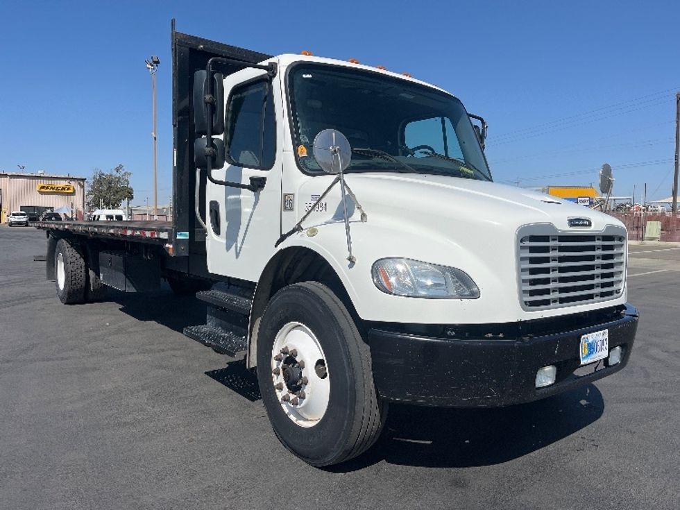 Flatbed Truck-Light and Medium Duty Trucks-Freightliner-2020-M2-Fresno-CA-254,991\n\t\tmiles-$ 43,750 - Image 1