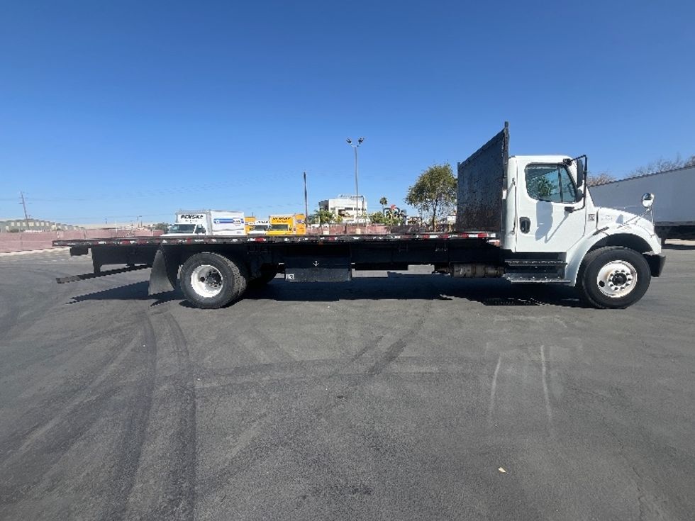 Flatbed Truck-Light and Medium Duty Trucks-Freightliner-2020-M2-Fresno-CA-254,991\n\t\tmiles-$ 43,750 - Image 11