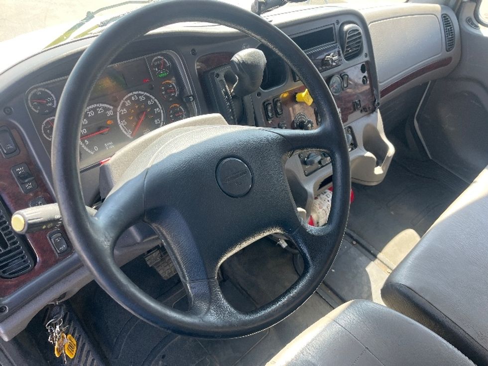 Flatbed Truck-Light and Medium Duty Trucks-Freightliner-2020-M2-Fresno-CA-254,991\n\t\tmiles-$ 43,750 - Image 12