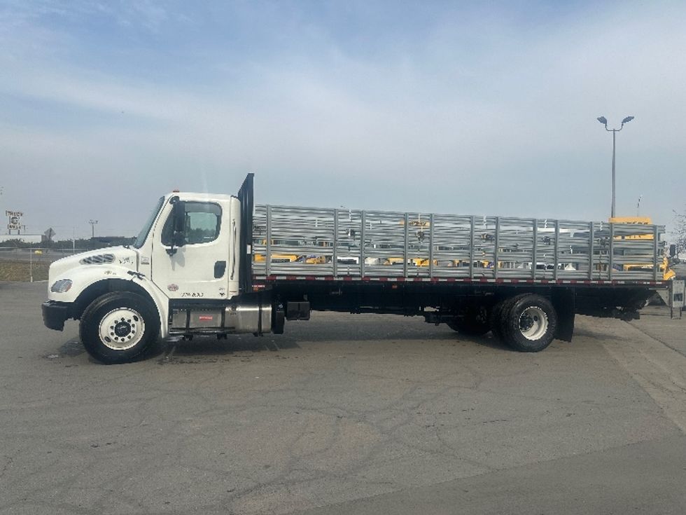 Flatbed Truck-Light and Medium Duty Trucks-Freightliner-2020-M2-Fresno-CA-68,000\n\t\tmiles-$ 63,750 - Image 4