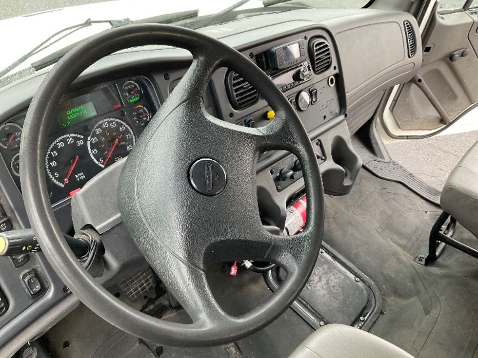 Flatbed Truck-Light and Medium Duty Trucks-Freightliner-2020-M2-Greeley-CO-135,905\n\t\tmiles-$ 71,000 - Image 18