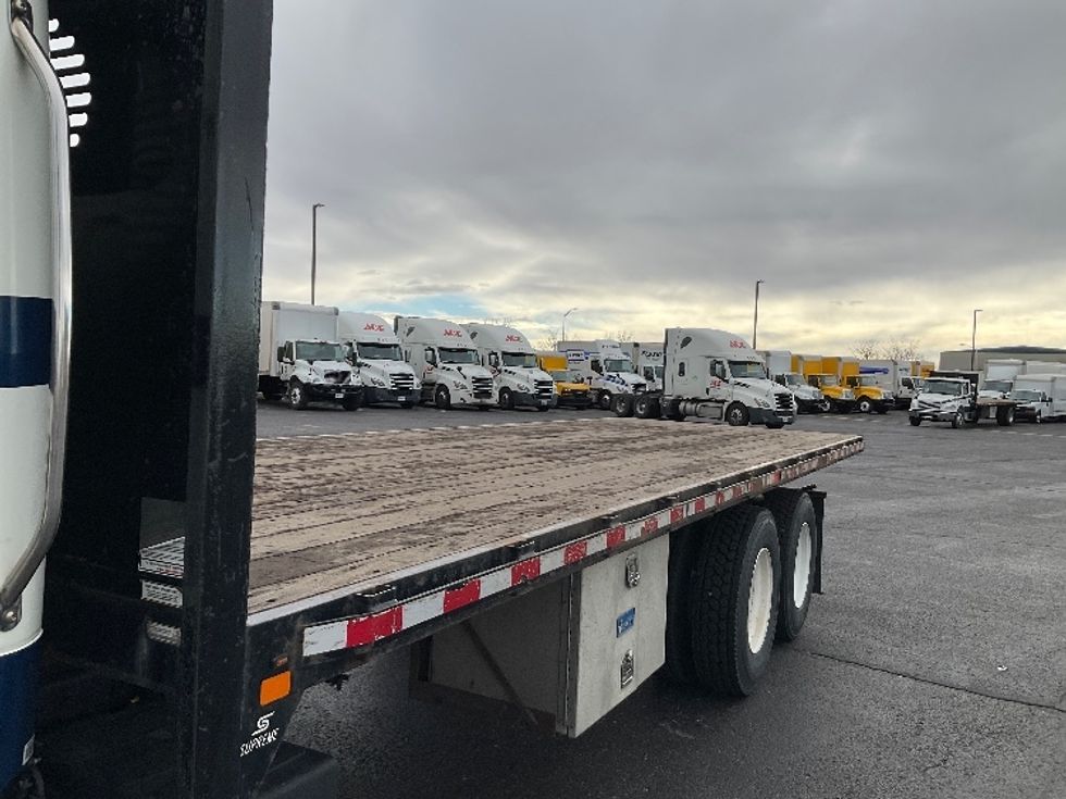 Flatbed Truck-Light and Medium Duty Trucks-Freightliner-2020-M2-Greeley-CO-135,905\n\t\tmiles-$ 71,000 - Image 25