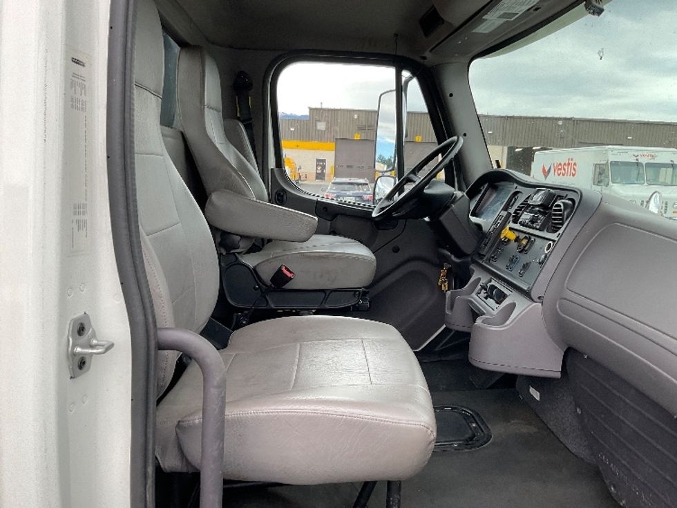 Flatbed Truck-Light and Medium Duty Trucks-Freightliner-2020-M2-Greeley-CO-92,876\n\t\tmiles-$ 49,000 - Image 21