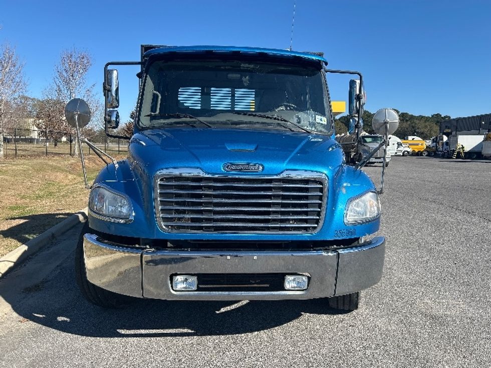 Flatbed Truck-Light and Medium Duty Trucks-Freightliner-2020-M2-Hammond-LA-205,778\n\t\tmiles-$ 44,000 - Image 2