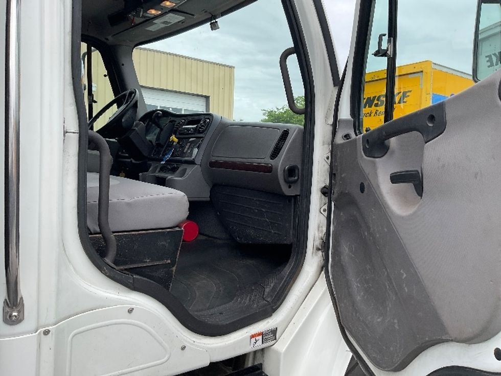 Flatbed Truck-Light and Medium Duty Trucks-Freightliner-2020-M2-Harrisburg-PA-225,426\n\t\tmiles-$ 34,750 - Image 16