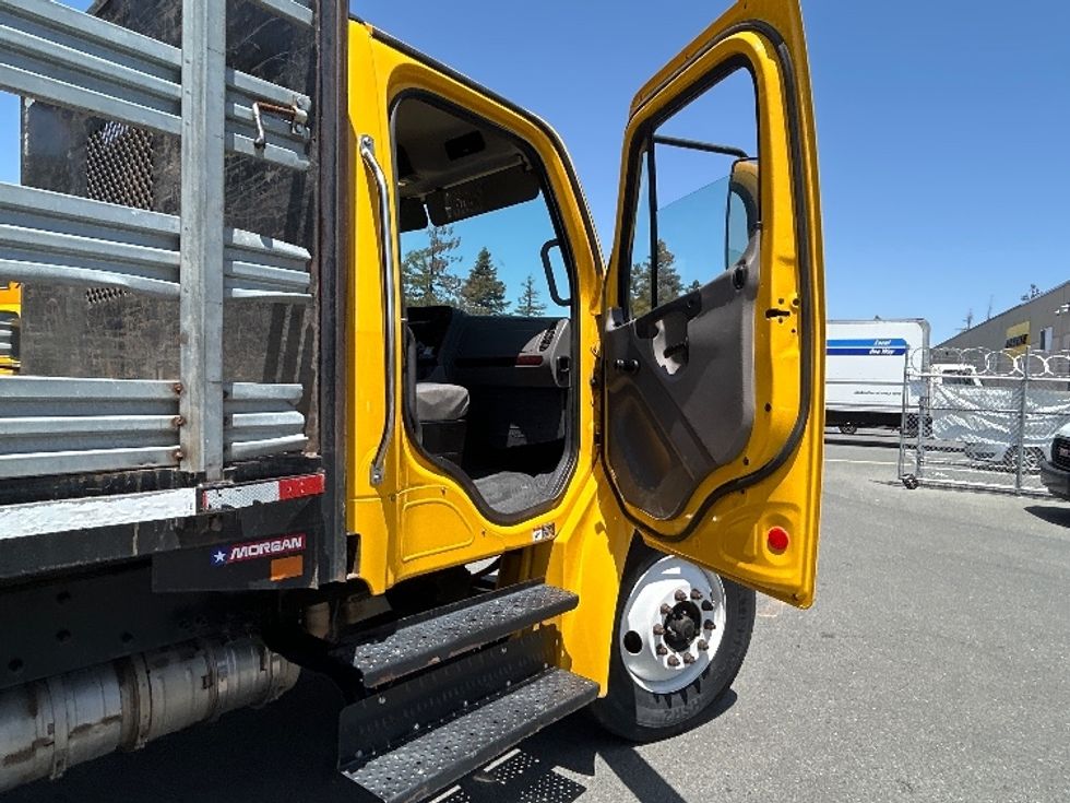 Flatbed Truck-Light and Medium Duty Trucks-Freightliner-2020-M2-Hayward-CA-72,855\n\t\tmiles-$ 65,250 - Image 18