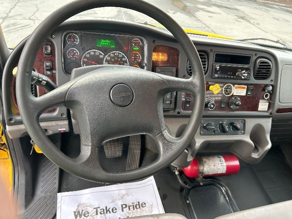 Flatbed Truck-Light and Medium Duty Trucks-Freightliner-2020-M2-Hazleton-PA-235,838\n\t\tmiles-$ 37,500 - Image 18