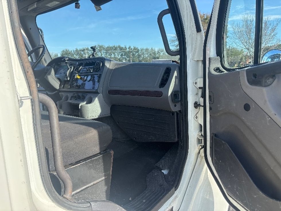 Flatbed Truck-Light and Medium Duty Trucks-Freightliner-2020-M2-Houston-TX-148,410\n\t\tmiles-$ 48,250 - Image 16