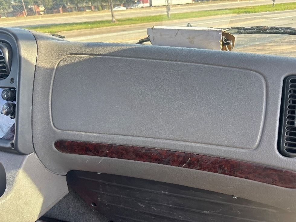 Flatbed Truck-Light and Medium Duty Trucks-Freightliner-2020-M2-Houston-TX-148,410\n\t\tmiles-$ 48,250 - Image 17