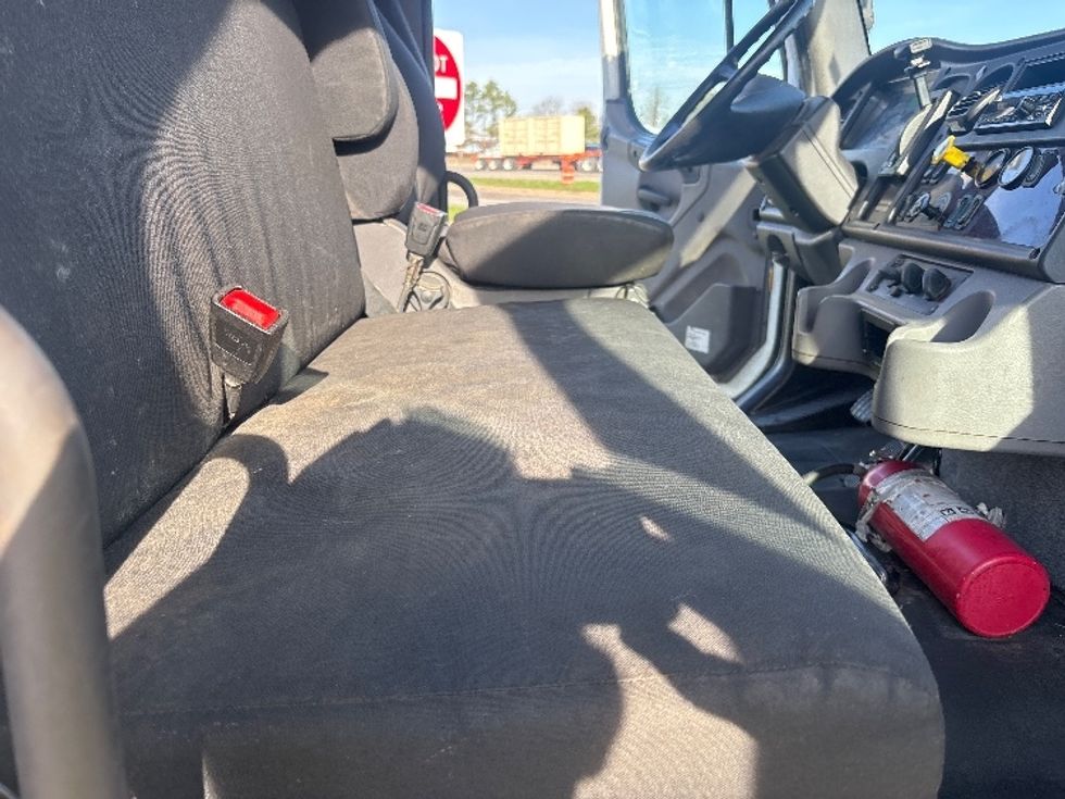 Flatbed Truck-Light and Medium Duty Trucks-Freightliner-2020-M2-Houston-TX-148,410\n\t\tmiles-$ 48,250 - Image 18