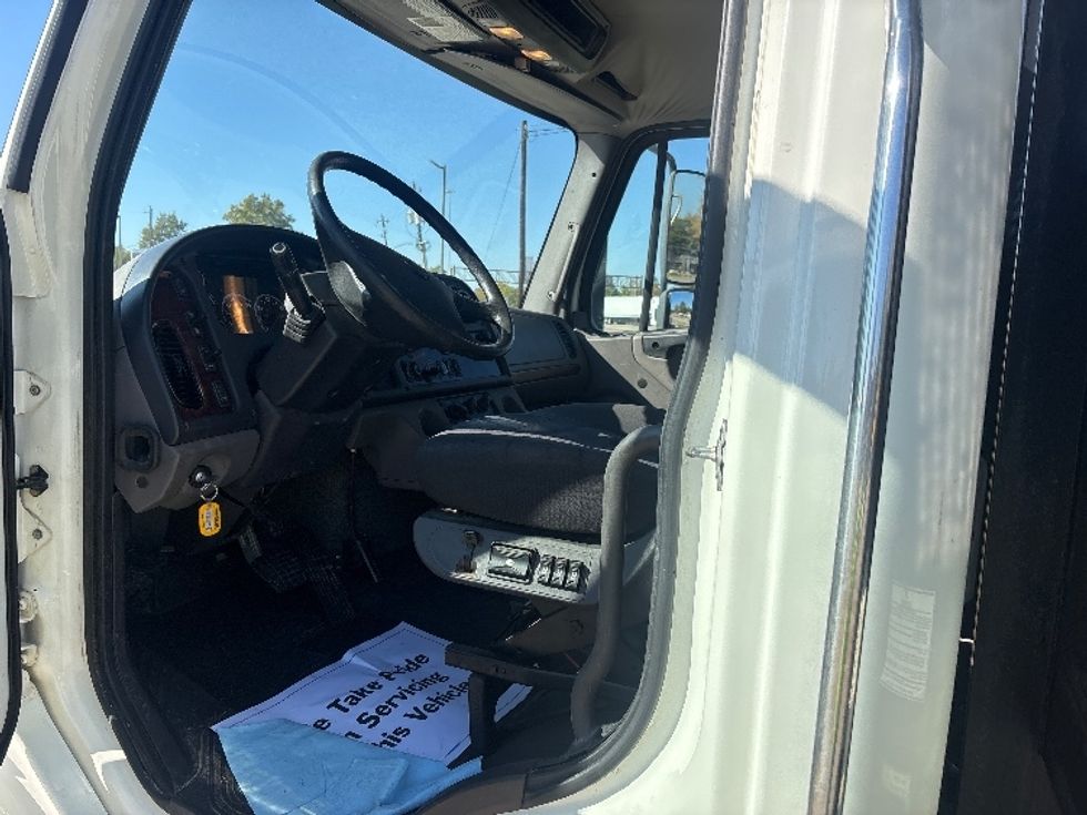 Flatbed Truck-Light and Medium Duty Trucks-Freightliner-2020-M2-Houston-TX-205,409\n\t\tmiles-$ 40,250 - Image 13