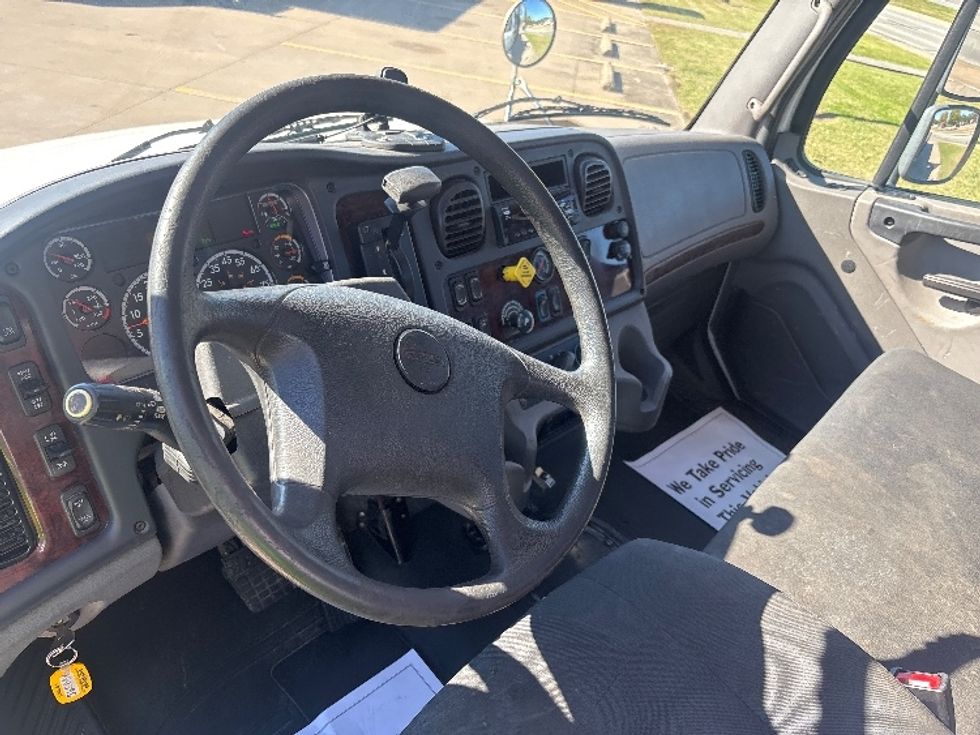 Flatbed Truck-Light and Medium Duty Trucks-Freightliner-2020-M2-Houston-TX-205,409\n\t\tmiles-$ 40,250 - Image 14